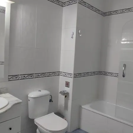 Alire Yucas * Fuengirola