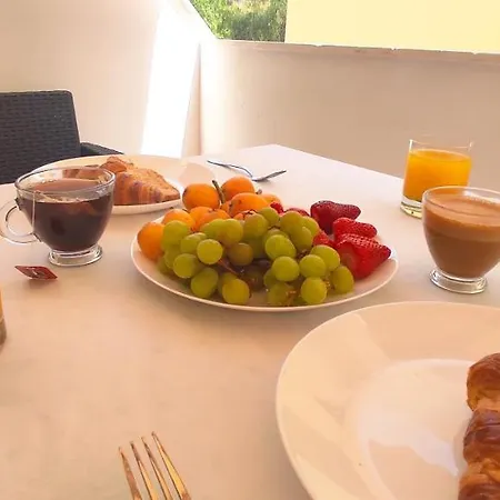 Alire Yucas Fuengirola