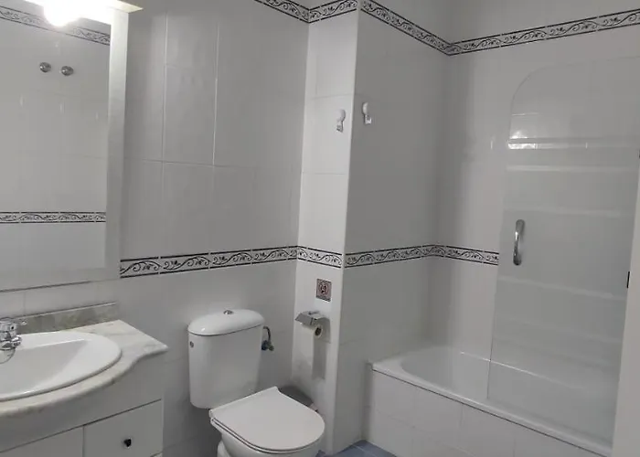 Alire Yucas * Fuengirola